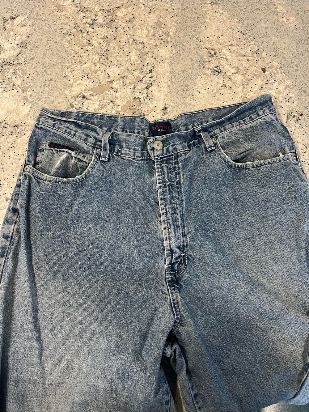Vintage Tommy Hilfiger Men’s Washed Blue Relaxed Carpenter Jeans - Picture 3 of 11